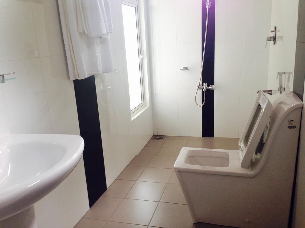 Vin Roma Inn Канди Екстериор снимка
